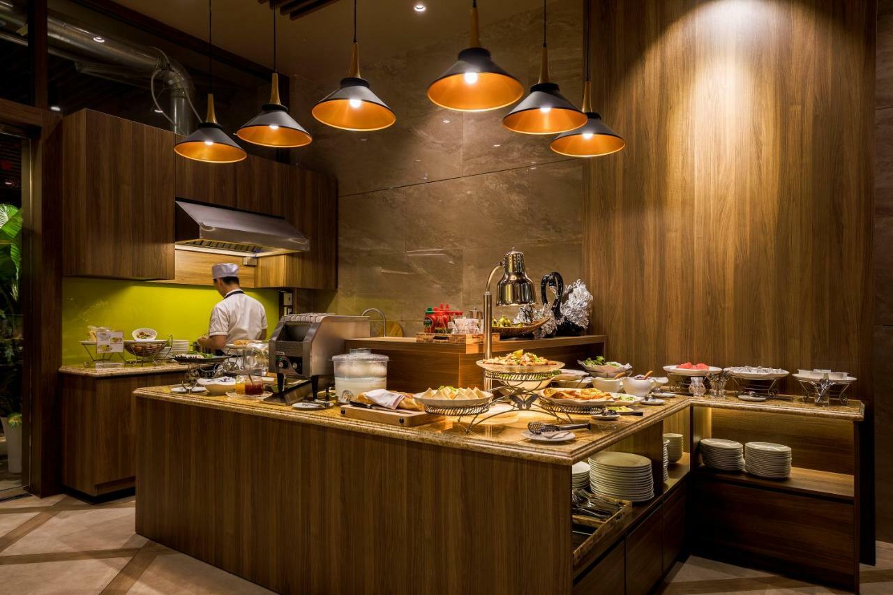 Sunflower Cbq Hotel Хошимін Екстер'єр фото