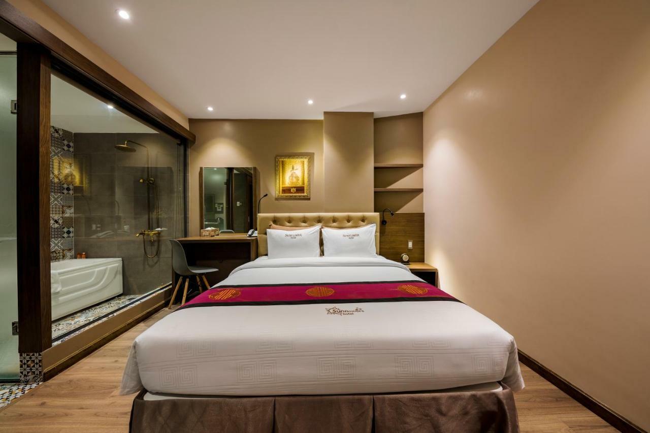 Sunflower Cbq Hotel Хошимін Екстер'єр фото